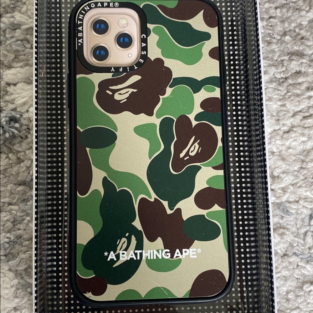 A bathing ape iphone case - Picture 2 of 5